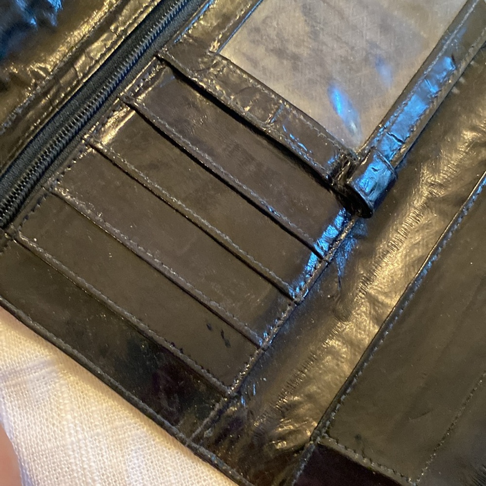 Vintage Wallet, Dark Navy, Pre-Loved, Great Condition, Unknown Brand - Picture 13 of 13